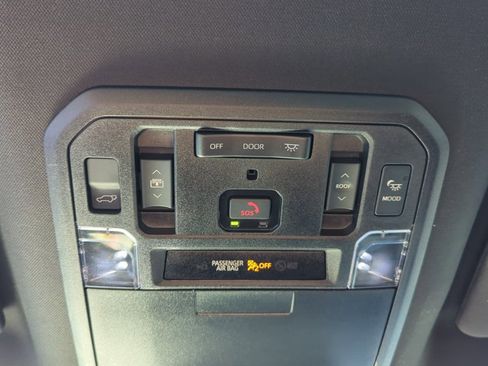 Used 2023 Toyota Sequoia Platinum image 21