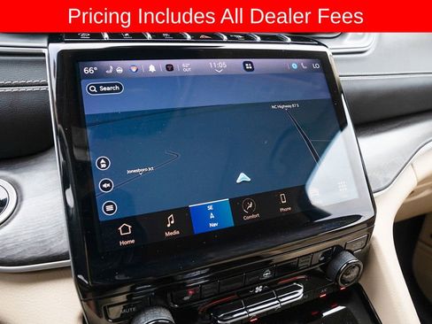 Used 2022 Jeep Grand Cherokee L Limited AWD/4WD image 16