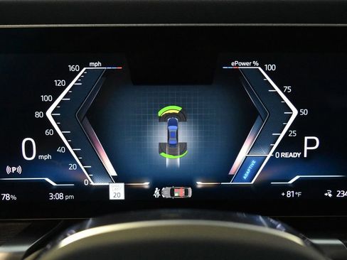 Certified 2024 BMW i7 xDrive60 image 14