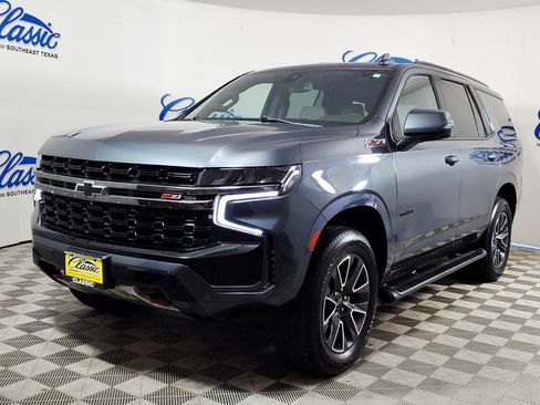 Used 2021 Chevrolet Tahoe Z71 w/ Luxury Package AWD/4WD image 5