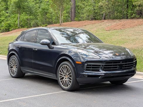 Certified 2023 Porsche Cayenne S Platinum AWD/4WD image 33