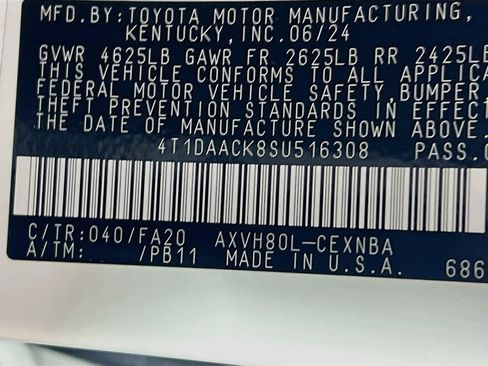 Used 2025 Toyota Camry LE FWD image 27