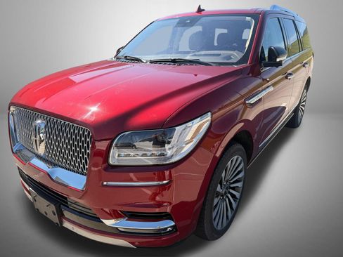 Used 2018 Lincoln Navigator Reserve w/ Technology Package AWD/4WD image 1