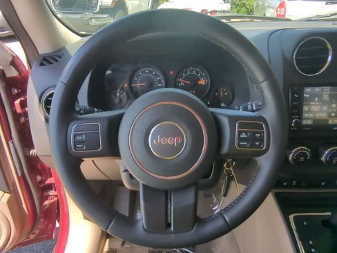 Used 2015 Jeep Patriot High Altitude FWD image 22