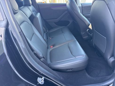Used 2026 Tesla Model Y 2WD image 27