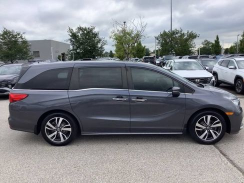 Used 2021 Honda Odyssey Touring image 4