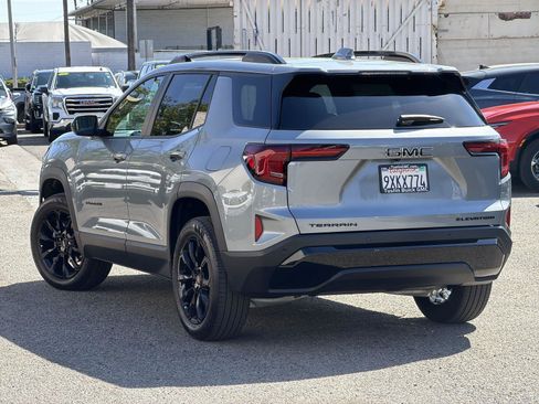 Used 2026 GMC Terrain Elevation w/ Black Edition FWD image 7