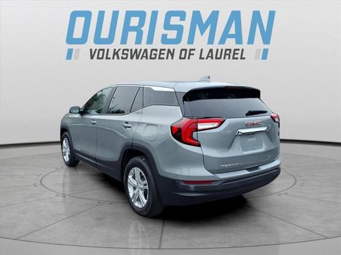 Used 2024 GMC Terrain SLE image 5