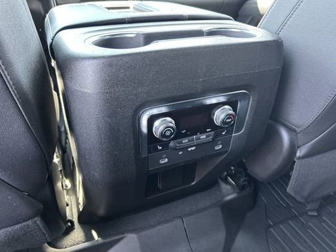 Used 2023 GMC Yukon AT4 w/ Technology Package AWD/4WD image 31