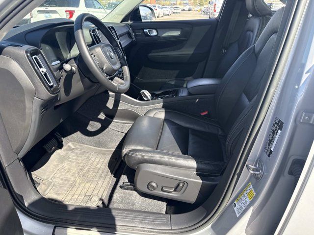 Used 2023 Volvo XC40 B5 Ultimate w/ Protection Package Premier AWD/4WD image 25