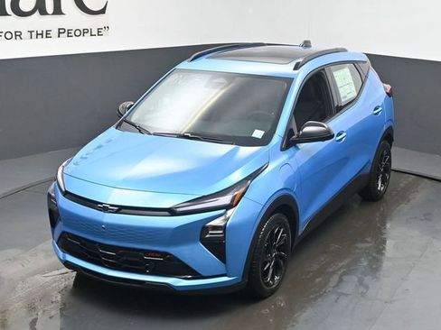 New 2027 Chevrolet Bolt RS w/ Technology Package FWD image 23