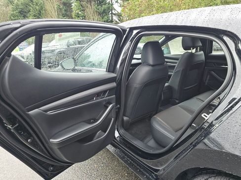 New 2026 MAZDA MAZDA3 Hatchback w/Premium Plus Pkg image 24