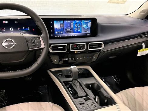 New 2026 Nissan Sentra SL w/ Floor Mat Package FWD image 8