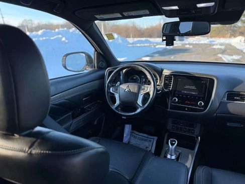 Used 2021 Mitsubishi Outlander SEL image 18