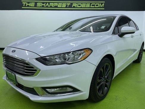Used 2018 Ford Fusion SE w/ Equipment Group 201A image 5