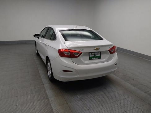 Used 2016 Chevrolet Cruze LT FWD image 5