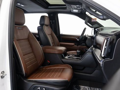 Used 2023 GMC Sierra 1500 Denali Ultimate image 28