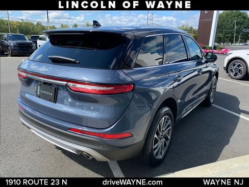 Certified 2022 Lincoln Corsair AWD w/ Equipment Group 101A image 8