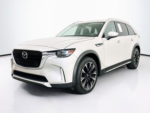 Used 2024 MAZDA CX-90 Plug-In Hybrid w/ Premium Pkg AWD/4WD image 3