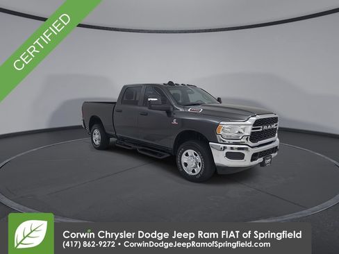 Used 2024 RAM 2500 Tradesman w/ Chrome Appearance Group AWD/4WD image 3