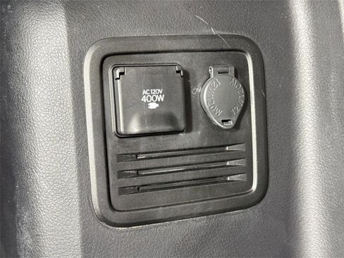 Certified 2022 Toyota 4Runner SR5 Premium AWD/4WD image 40