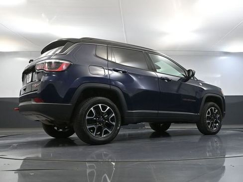 Used 2019 Jeep Compass Trailhawk AWD/4WD image 48