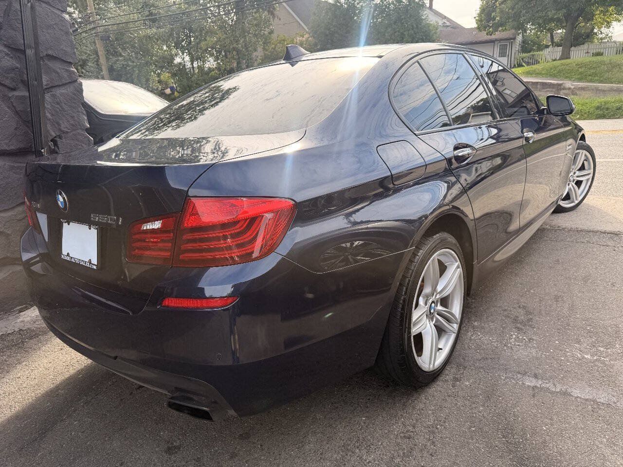 Used 2014 BMW 550i xDrive Sedan AWD/4WD image 5