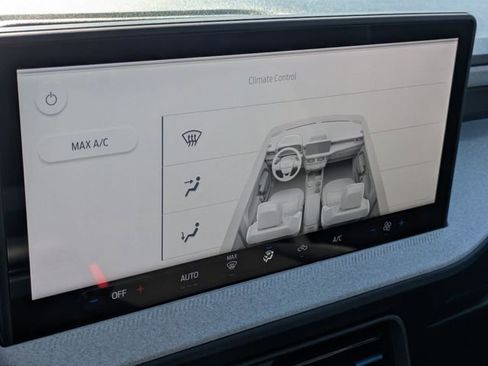 New 2025 Ford Maverick XLT image 21