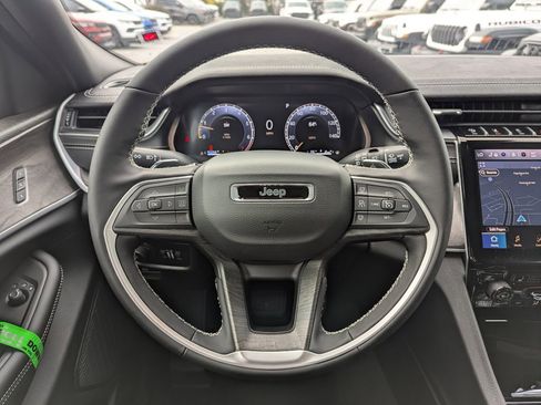 New 2025 Jeep Grand Cherokee L Limited w/ Trailer Tow Package image 17