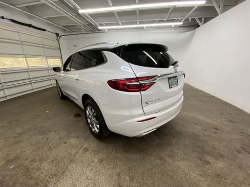 Used 2021 Buick Enclave Avenir w/ Avenir Technology Package image 4