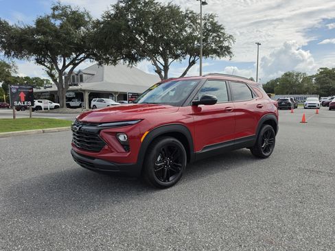New 2026 Chevrolet TrailBlazer LT w/ Midnight Edition FWD image 10
