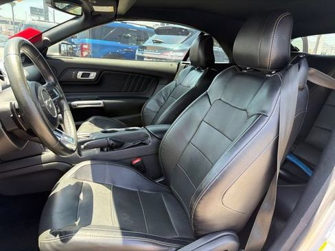 Used 2019 Ford Mustang Premium RWD image 17