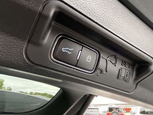 Certified 2022 Ford Explorer XLT w/ Equipment Group 202A image 13