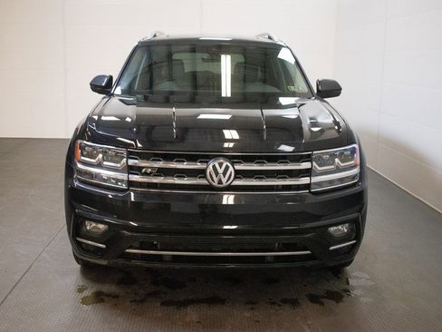 Used 2019 Volkswagen Atlas SEL R-Line image 2
