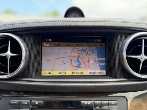 Used 2013 Mercedes-Benz SL 550 image 23