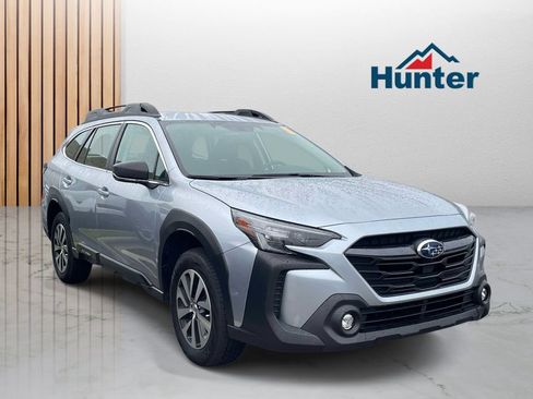 Used 2025 Subaru Outback w/ Popular Package #1A AWD/4WD image 1