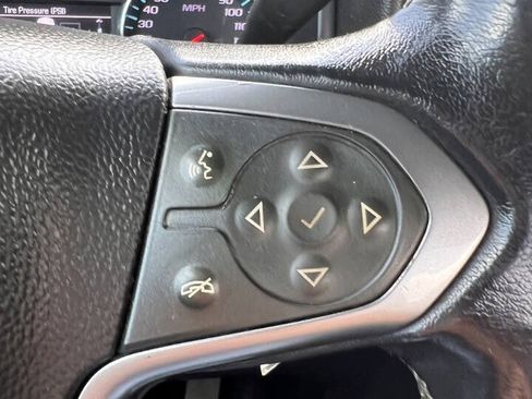 Used 2019 Chevrolet Silverado 1500 LT AWD/4WD image 22