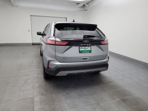 Used 2022 Ford Edge SEL image 6