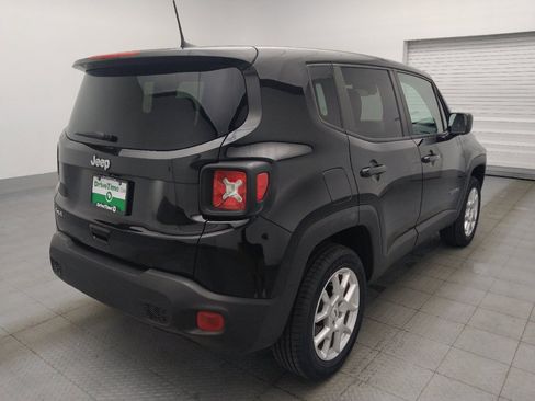 Used 2023 Jeep Renegade Latitude AWD/4WD image 9