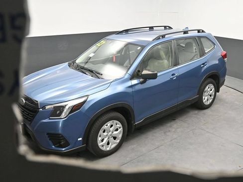Used 2023 Subaru Forester AWD/4WD image 25