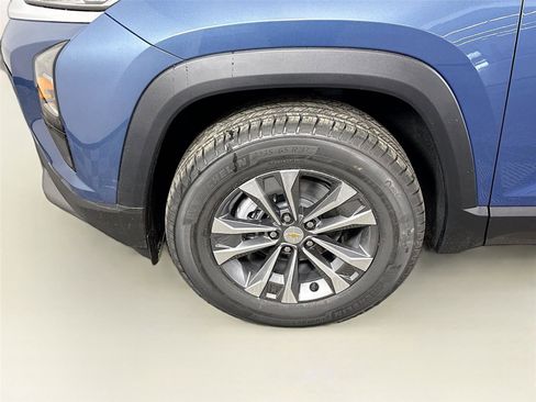 New 2026 Chevrolet Equinox LT w/ Convenience Package II image 24