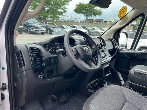 Used 2025 RAM ProMaster 2500 w/ Convenience Group FWD image 18