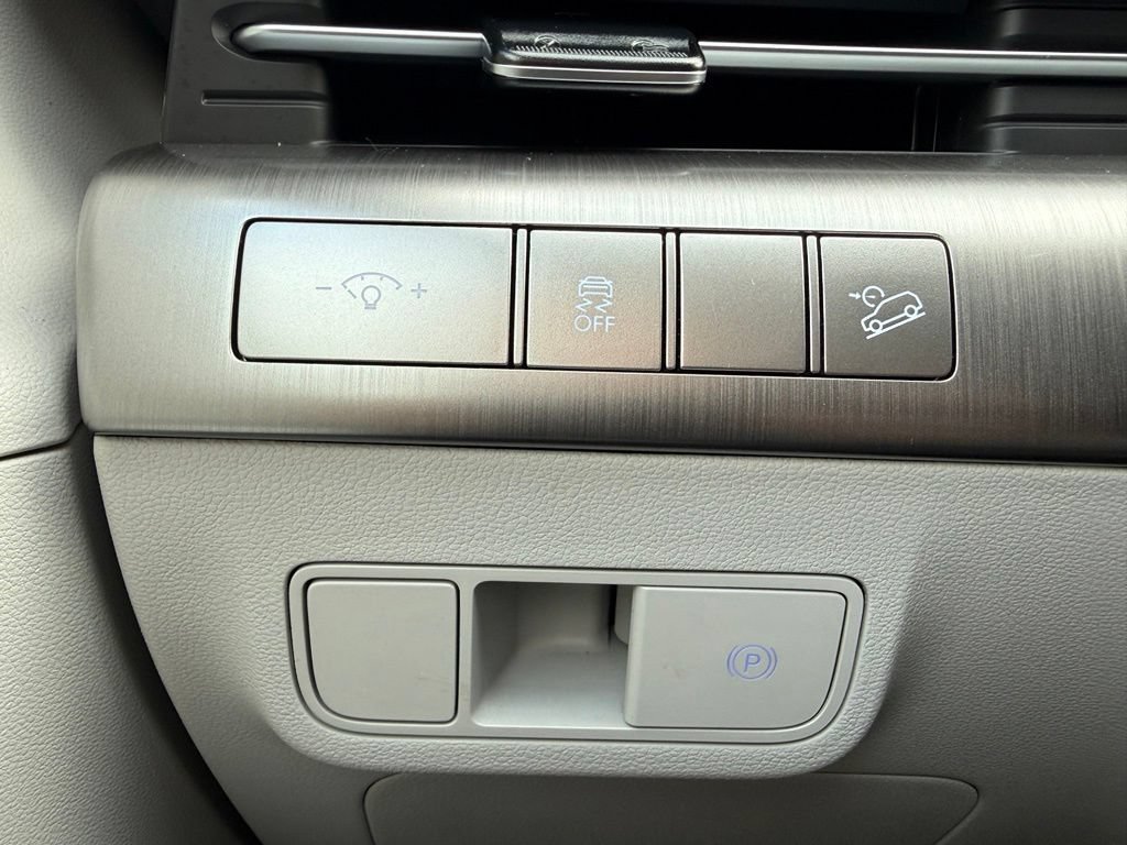 Certified 2026 Hyundai Kona SEL Sport AWD/4WD image 25