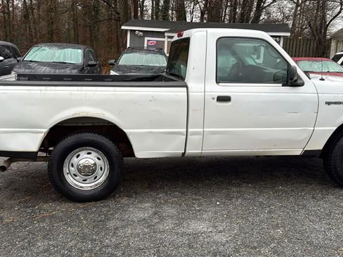 Used 2005 Ford Ranger STX image 10