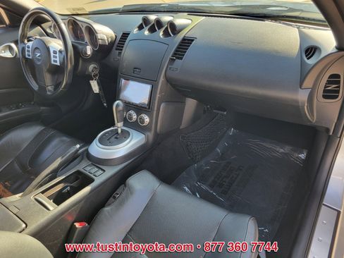 Used 2006 Nissan 350Z Touring w/ (K96) Aerodynamics Pkg image 14