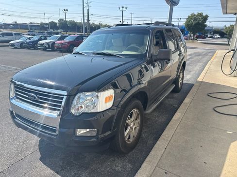 Used 2010 Ford Explorer XLT AWD/4WD image 5