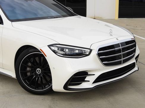 Used 2023 Mercedes-Benz S 580 S 580 4MATIC AWD 4dr Sedan image 2