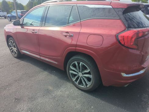 Used 2019 GMC Terrain Denali w/ Advanced Safety Package AWD/4WD image 5