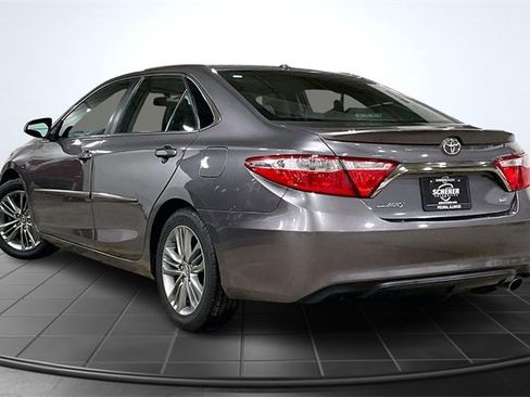 Used 2016 Toyota Camry SE image 13