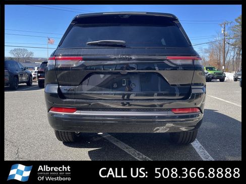 New 2026 Jeep Grand Cherokee Limited Reserve AWD/4WD image 4